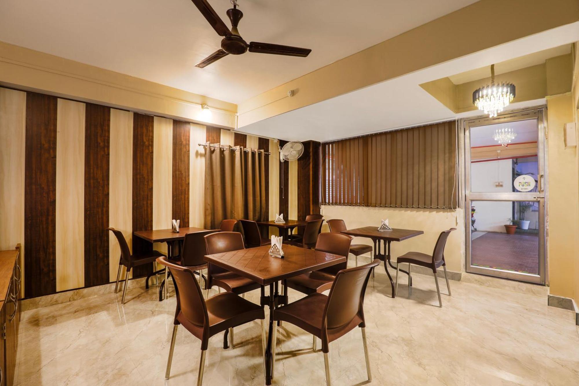 Treebo Urban Oasis Inn Гувахати Экстерьер фото
