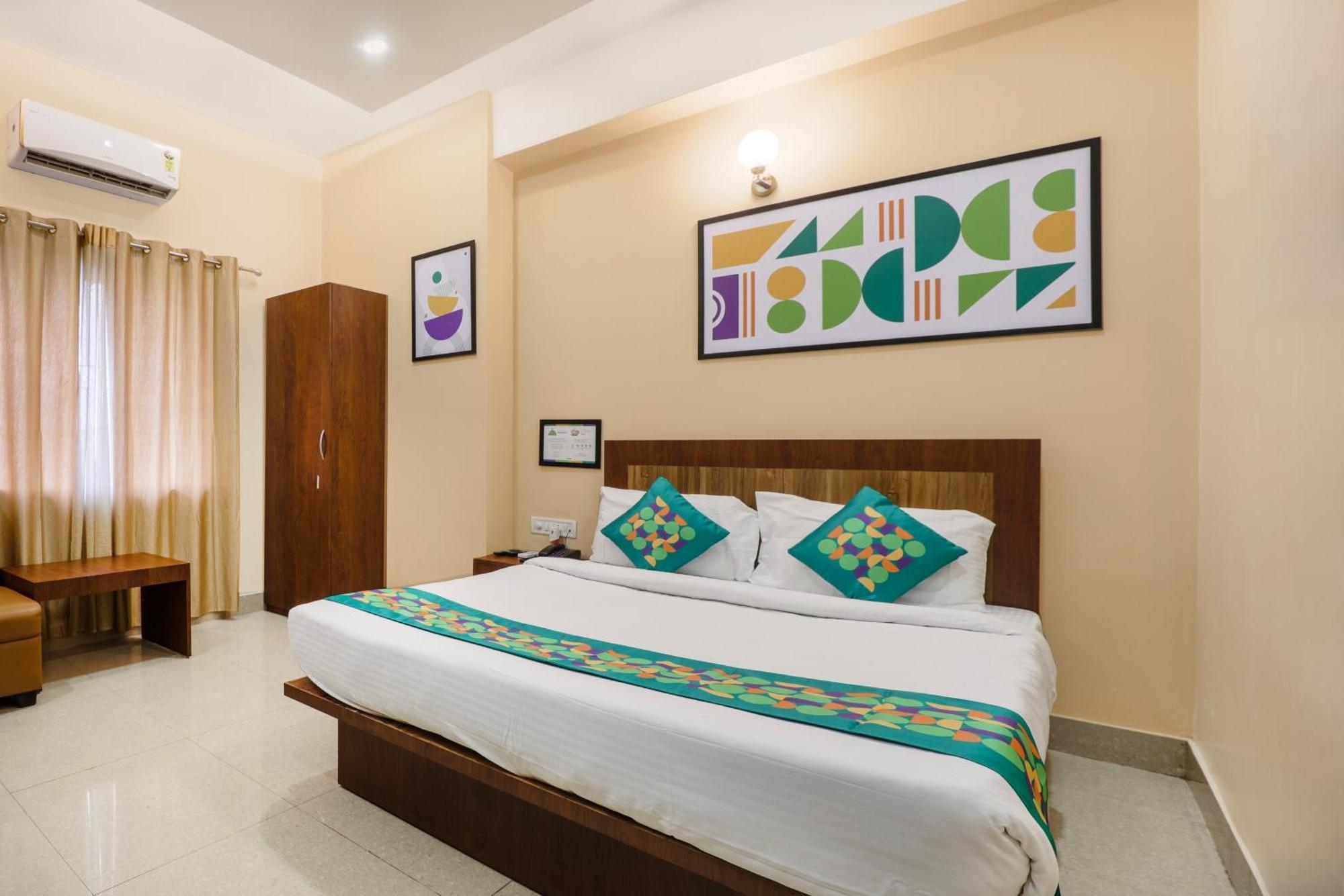 Treebo Urban Oasis Inn Гувахати Экстерьер фото