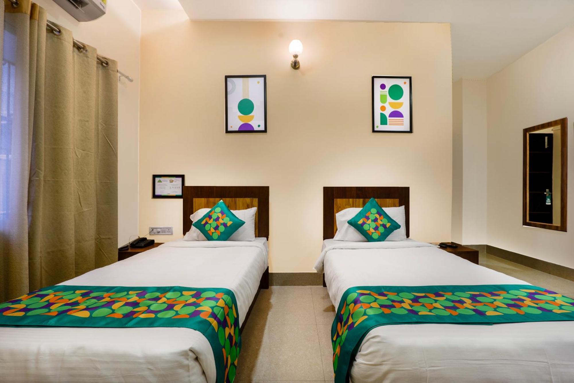 Treebo Urban Oasis Inn Гувахати Экстерьер фото